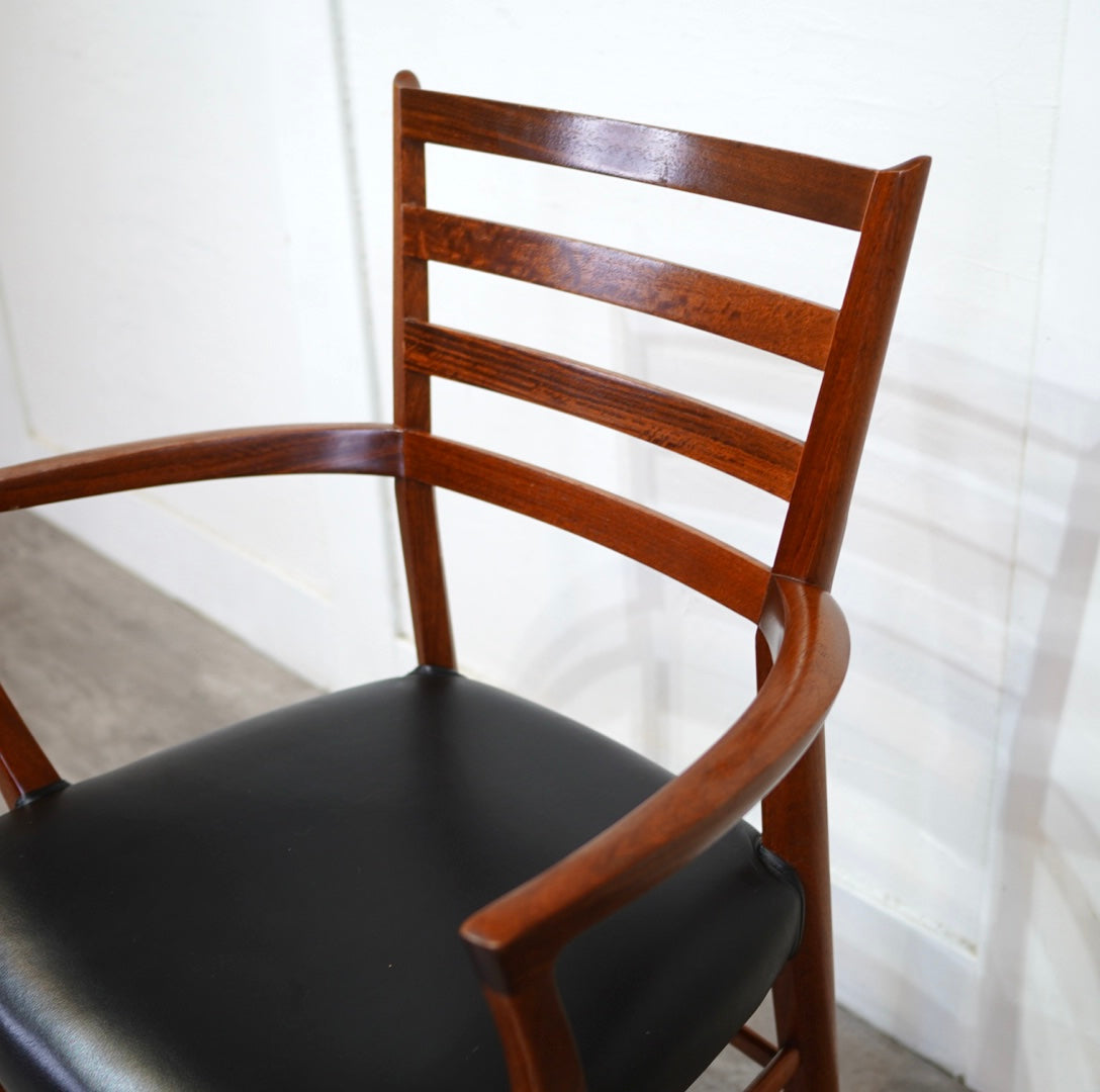 カリモク家具 / karimoku ビベンテ アームチェア 中古 木