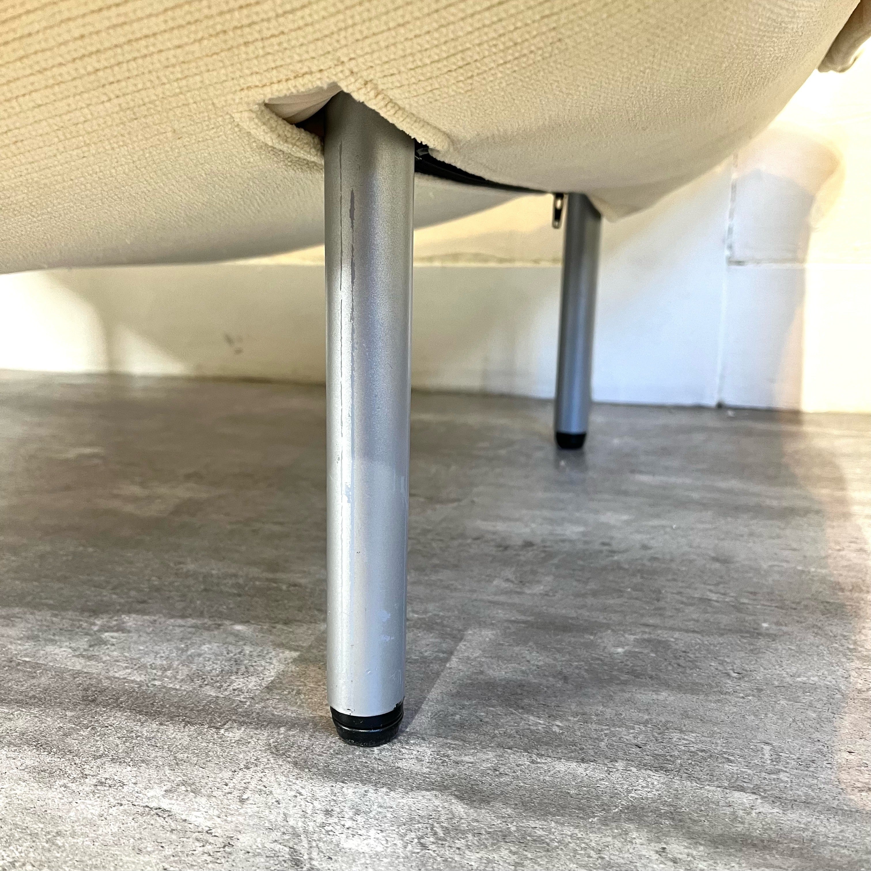 リーン・ロゼ / ligne roset カラン / Calinオットマン パフ 中古