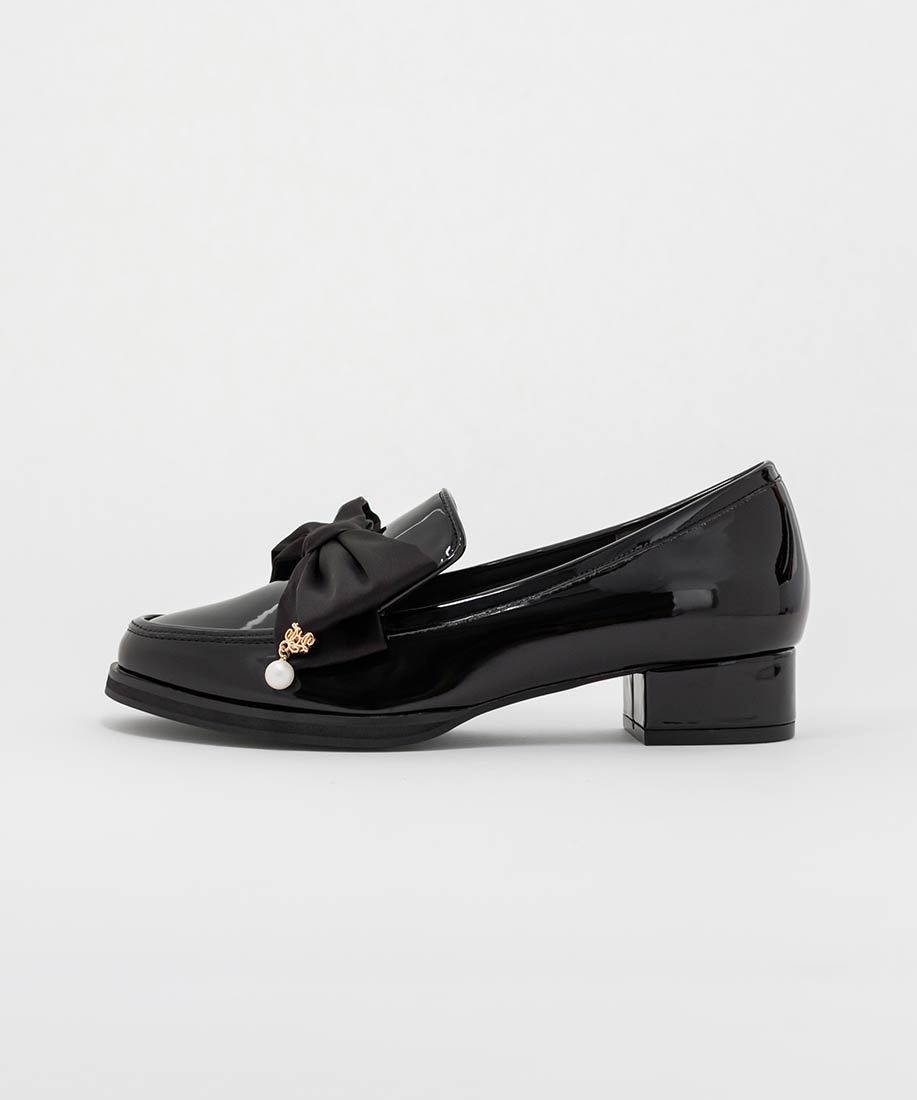 パールチャームサテンリボンローファーRANDA公式サイト