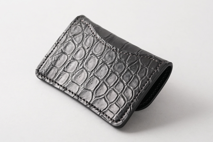 特別仕様のクロコダイルTONGUEについてのお話 | WILDSWANS(ワイルド