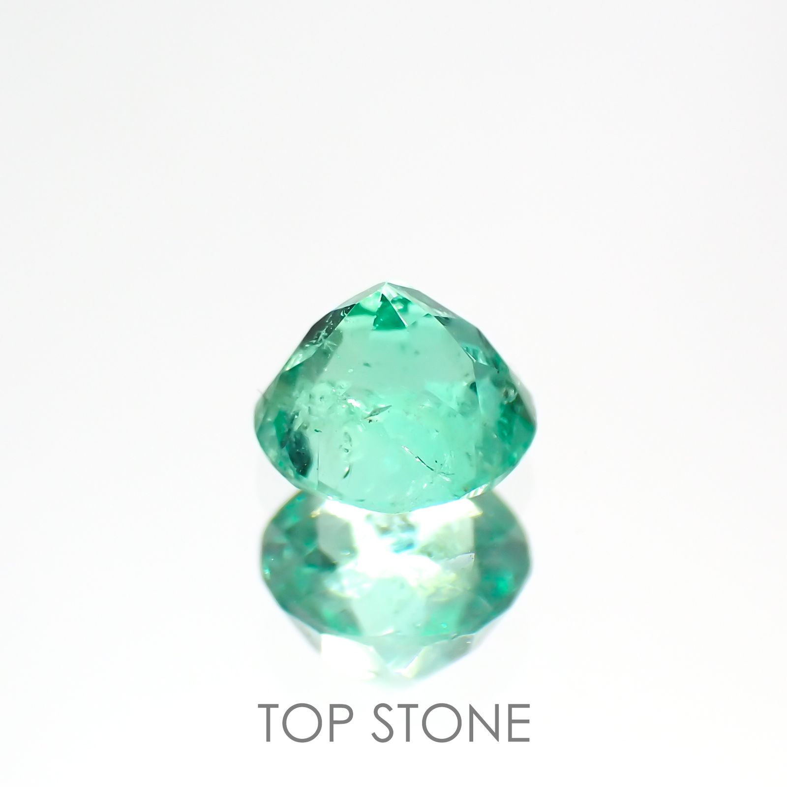 エメラルド(宝石名エメラルド) コロンビア産 0.375ct ソ付(彩珠