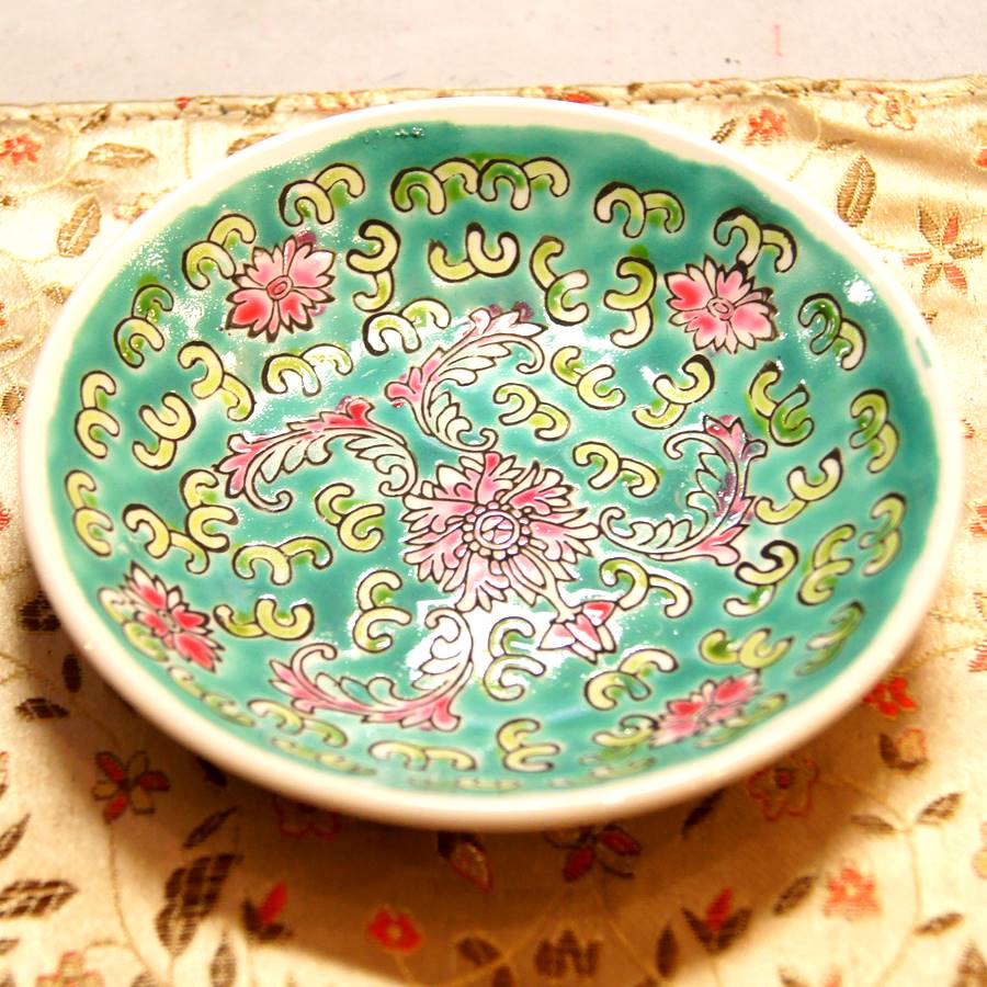 景徳鎮 緑洋連 粉彩 反口 3寸皿 23174104B - 横浜中華街天宝堂本店