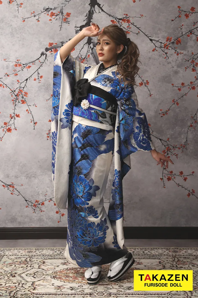 クール系振袖 白/ブルー(青) 牡丹柄 キラキラ スワロフスキー付き