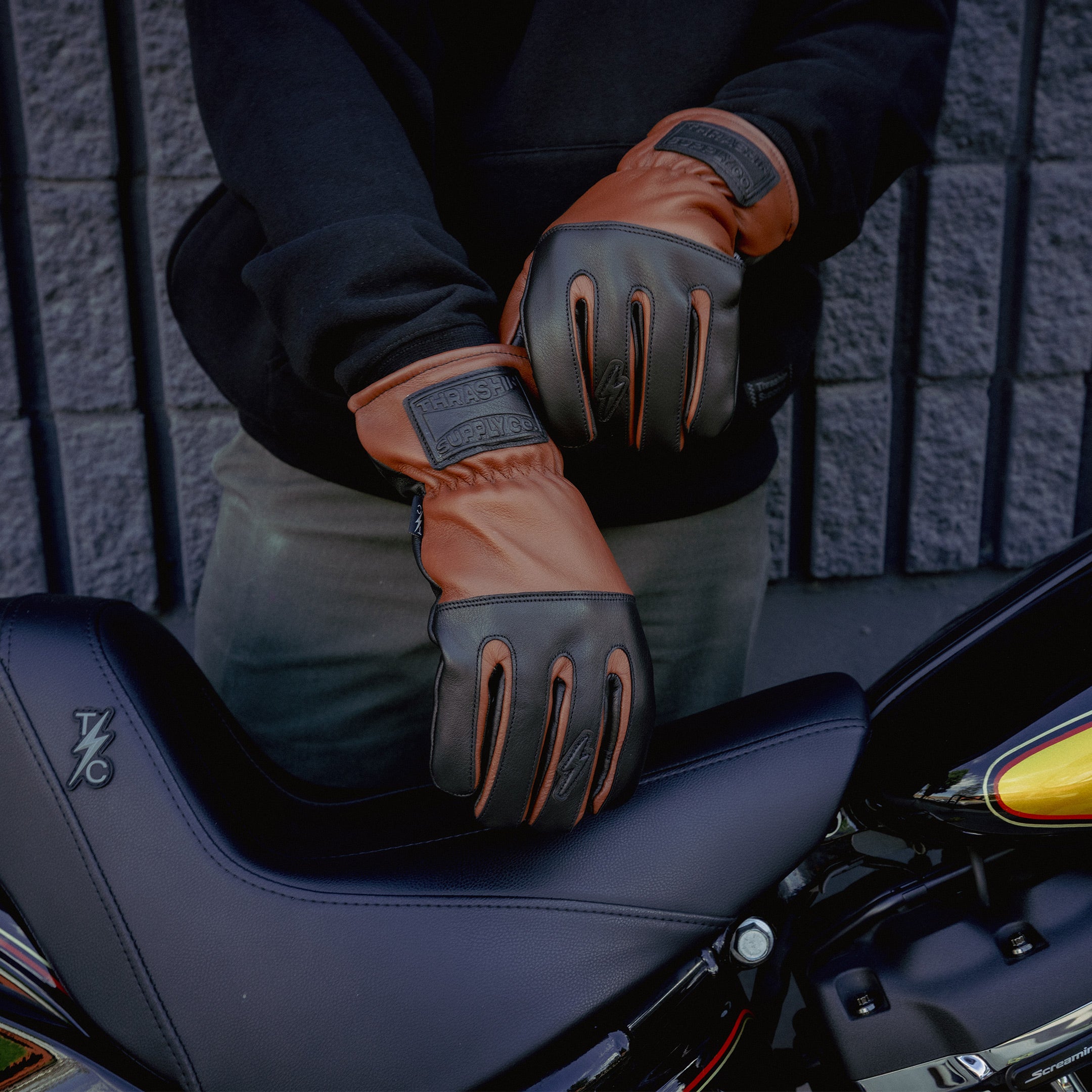 Thrashin Supply® Ace Roper Glove - Leather - Black / Brown