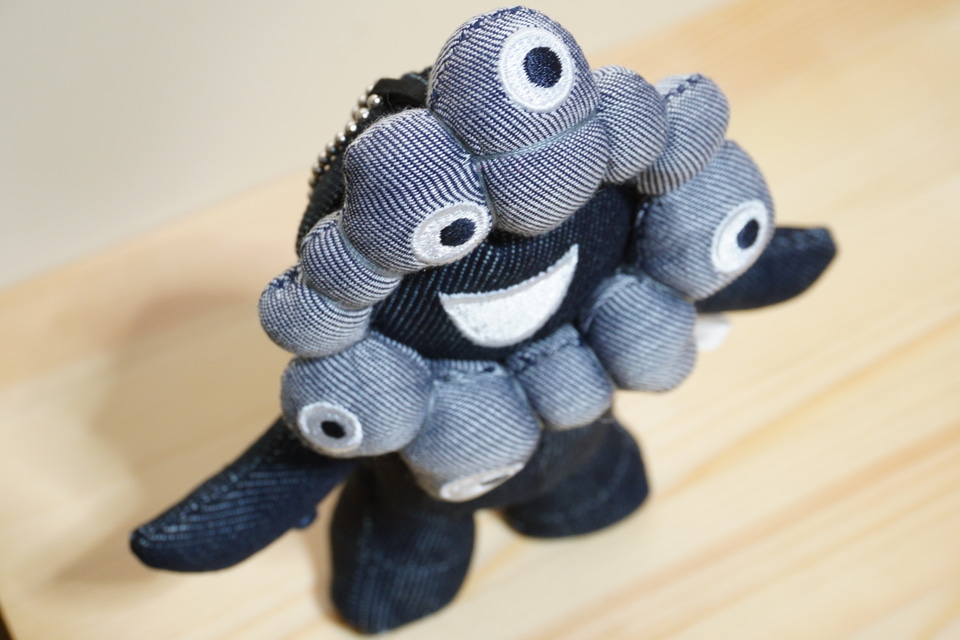 万博で買ったお気に入りミャクミャク！ EDWINデニムマスコット/サガラ