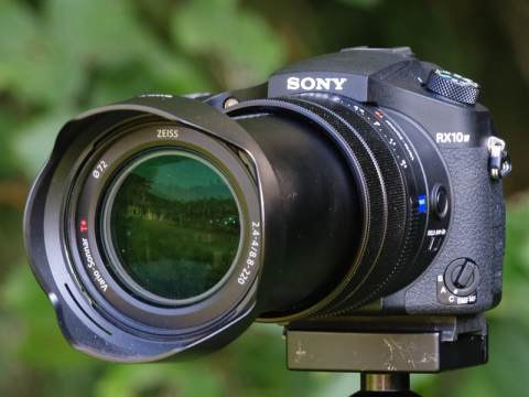 新製品レビュー：動物写真家から見た「SONY RX10 IV」の魅力