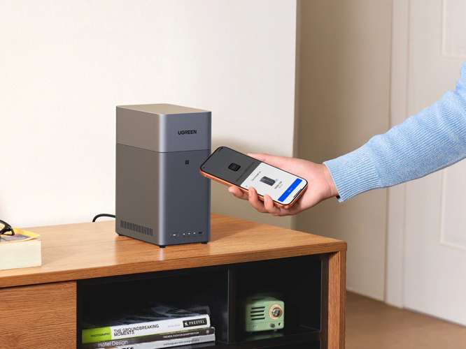 UGREENから3万4,880円の2ベイNAS - デジカメ Watch