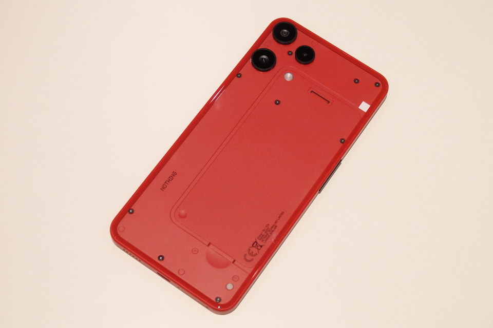 楽天モバイル、「Nothing Phone (3a) Lite」発売 限定色“レッド”も登場