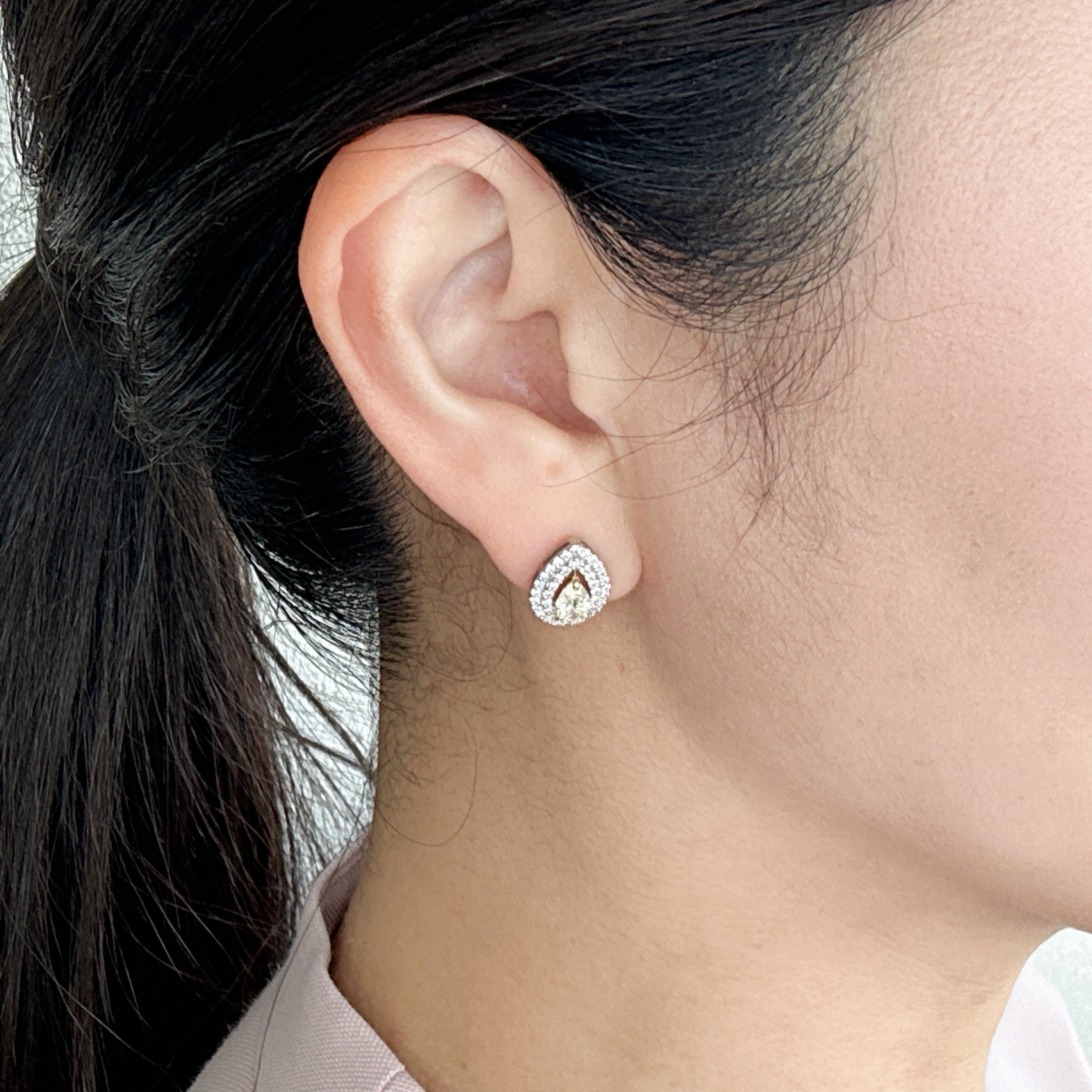 ポワール］ ピアス ライトイエローダイヤ 0.3ct PS – AYAKO SAKURAI