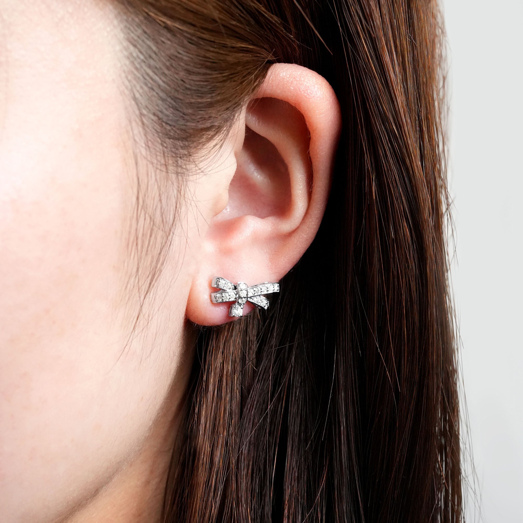 リボンダイヤモンドピアス – 18Kホワイトゴールド/イエローゴールド