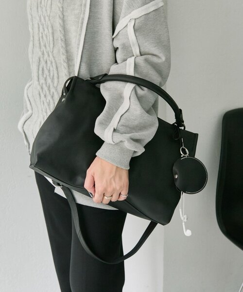 本革/A4サイズ対応》2wayスクエアショルダーバッグ（ショルダーバッグ