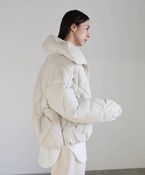 ハイネックダイヤキルトショートダウン（ダウンジャケット/コート