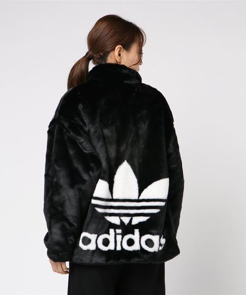 adidas（アディダス）の「ファージャケット [FUR JACKET] アディダス