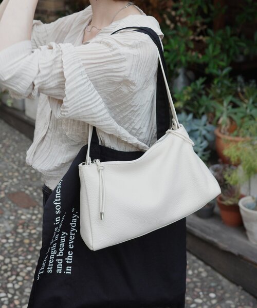 レザー2WAYショルダーバッグ（ショルダーバッグ）｜russet（ラシット