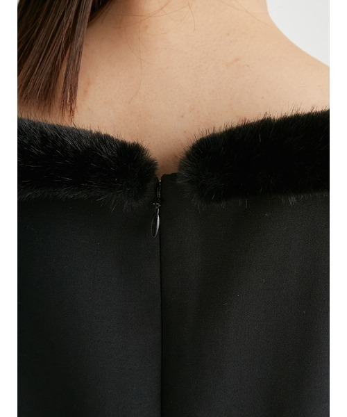 CELFORD（セルフォード）の「ファーカラーフィットアンドフレアー