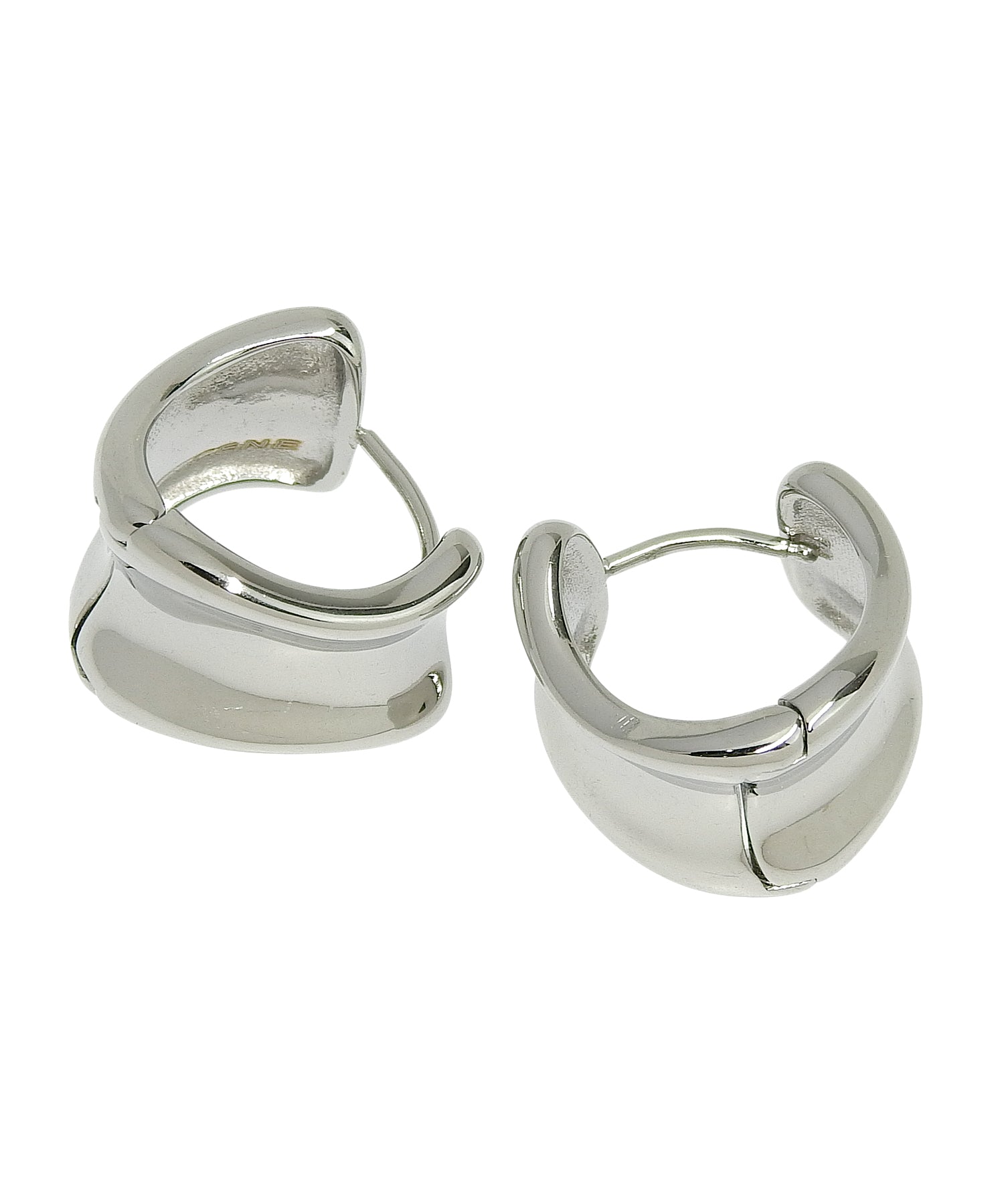 シルバー]ボリュームカーブピアス