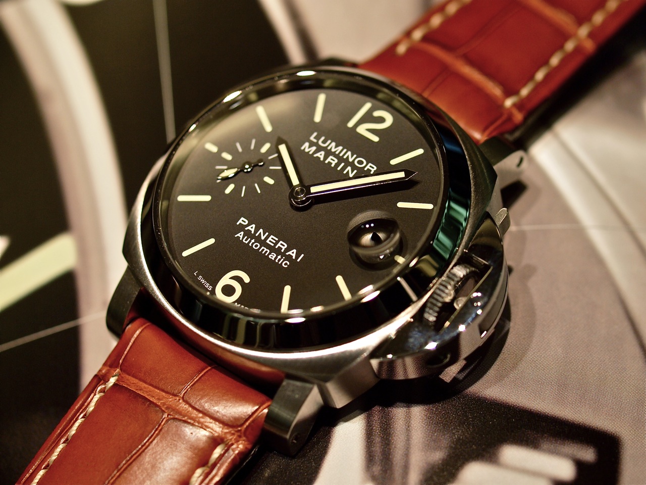 すべての方にパネライを：ルミノールマリーナ40mm PAM00048」2011年10