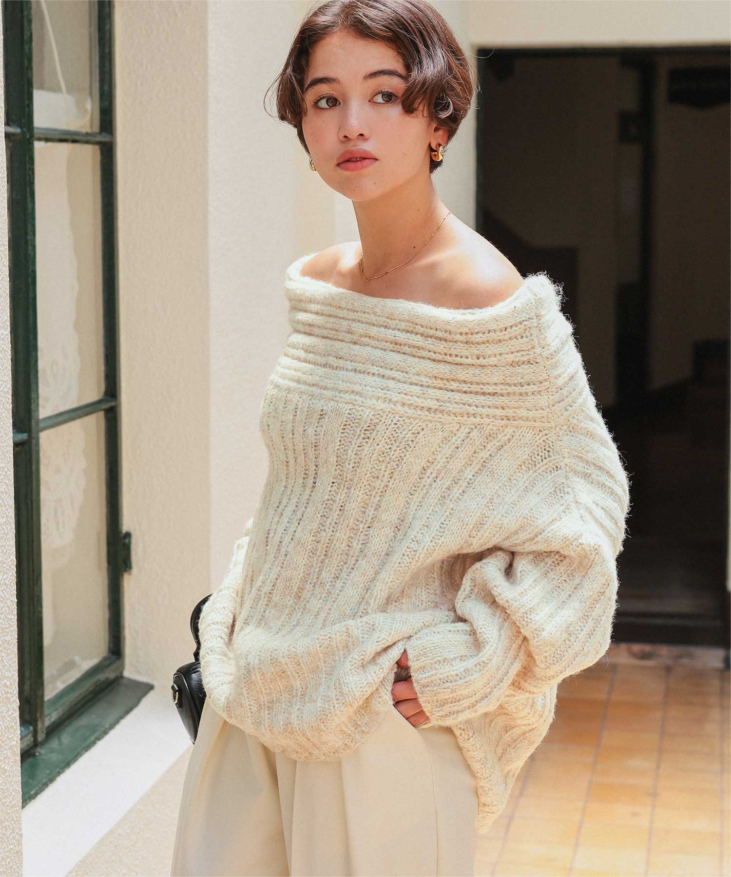 オフショルダールーズニット | ファッション通販サイト NUGU