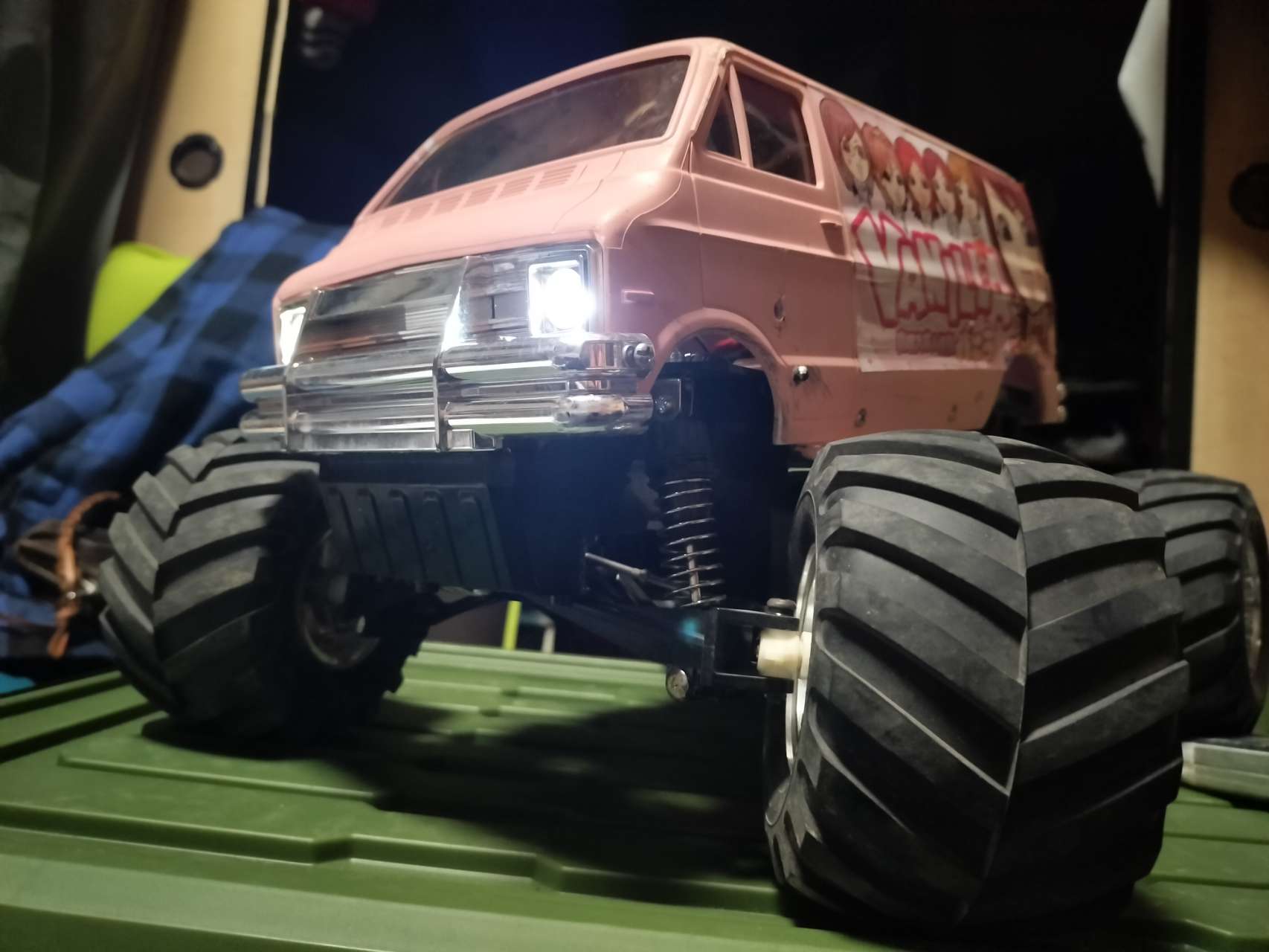 1/12 電動RC組立キット ランチボックス【58347】 | タミヤ | タミヤ