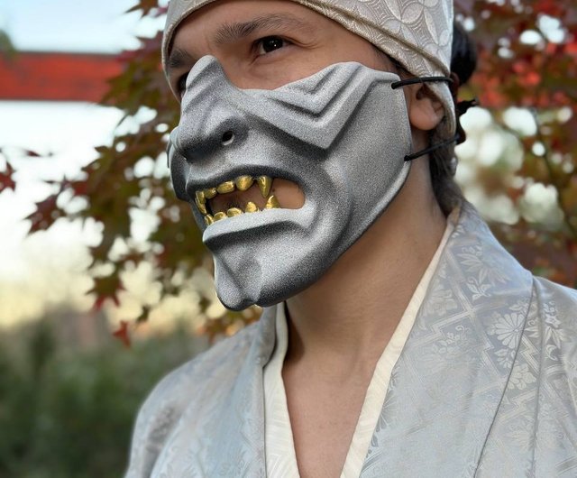 ジョージア サムライマスク、メンポマスク、半面鬼マスクのコスプレ