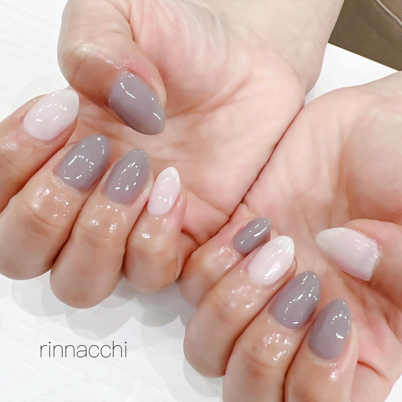 シンプル/ワンカラー/ホワイト/グレー - rinnacchiのネイルデザイン[No