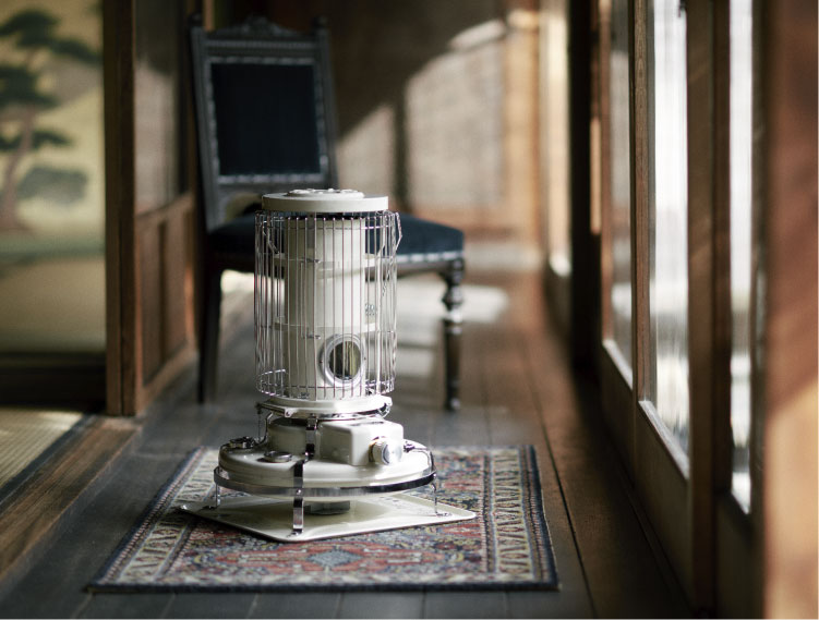 レトロなフォルムが美しい♪【アラジン ブルーフレームヒーター】 | デサキ