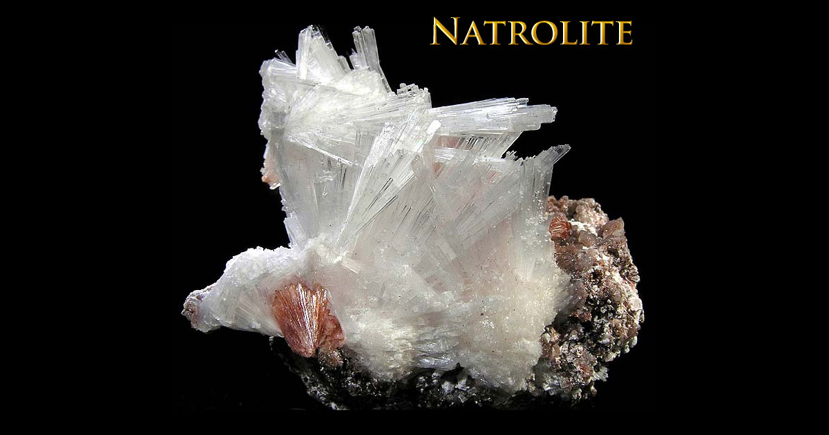 ナトロライト クリスタル（ロシア産） |アースリバー公式ストア