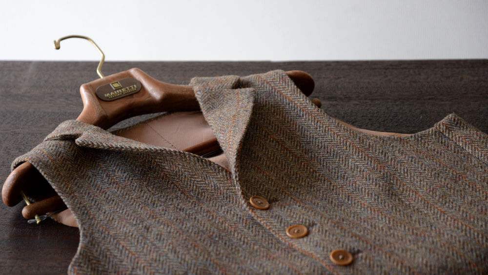 HARRIS TWEED（ハリスツイード）のオーダーベスト - お客様の写真 - 鳥