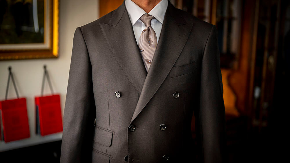 S様のご依頼】ダブルブレステッドオーダースーツ “英国製ダーク