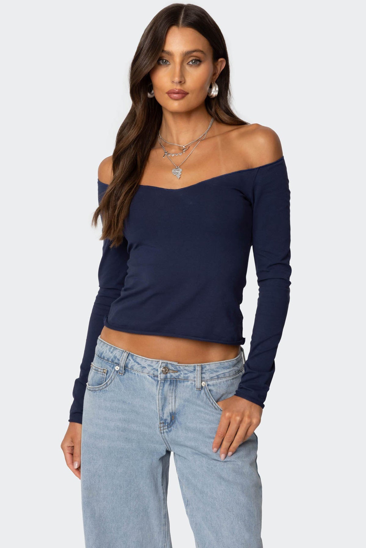 Nattie Off Shoulder V Neck Top – edikted