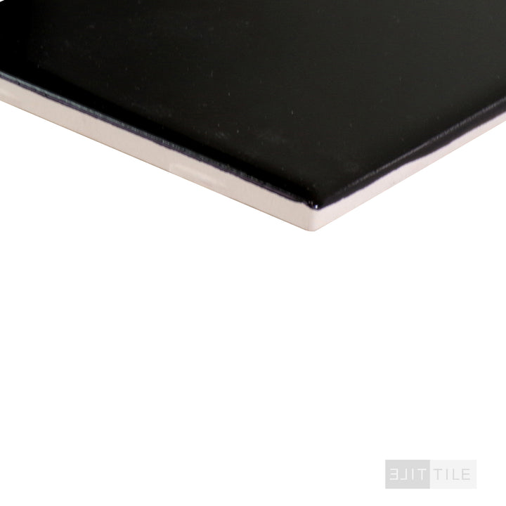 Color Wheel Classic Ceramic Bullnose Corner 4-1/4X4-1/4 K111 Black