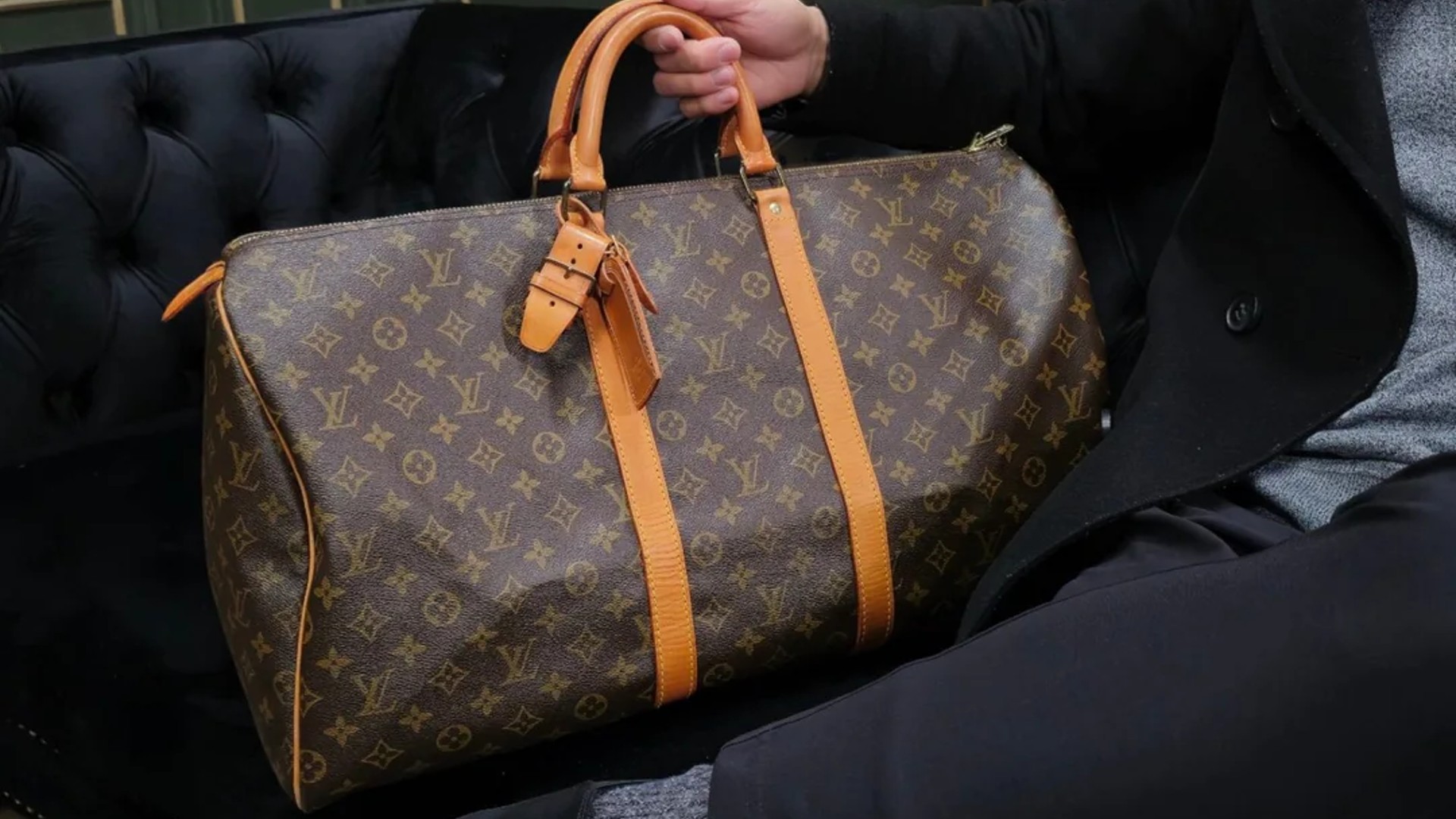 本物 ルイヴィトン LOUIS VUITTON LV スピーディ 30 エピ レザー ミニ