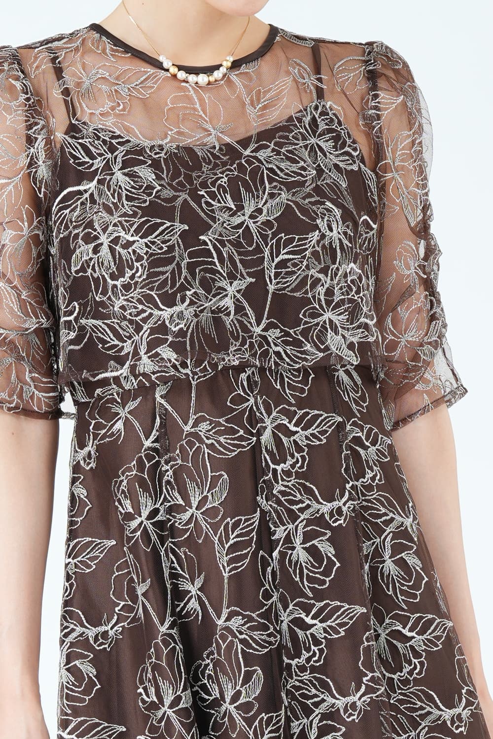 Hermoso luxe レイヤードフローラル刺繍ブラウンドレス (3L) を