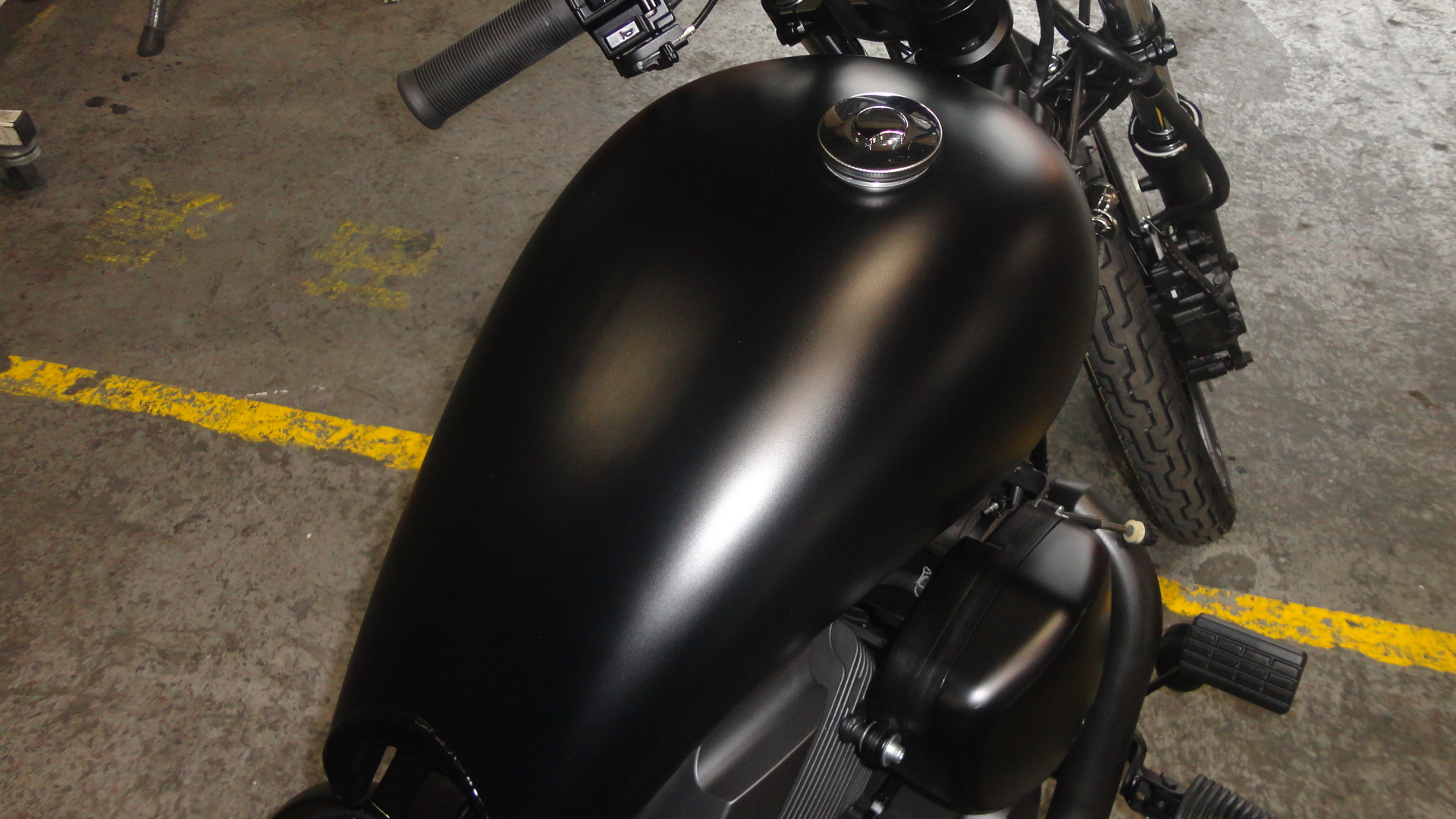 マットブラック塗装その②＆進捗お知らせ☆