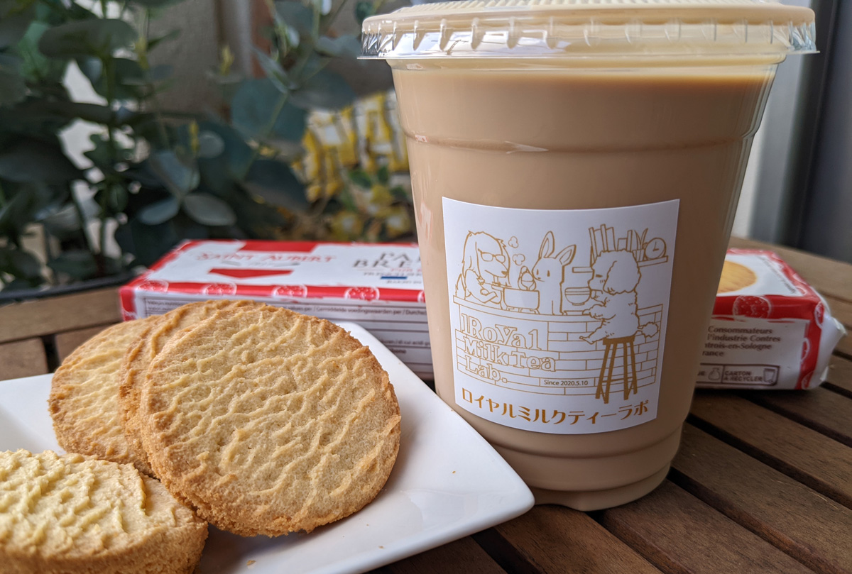 入るのに勇気がいるロイヤルミルクティーラボさんに行ってみた – 大阪