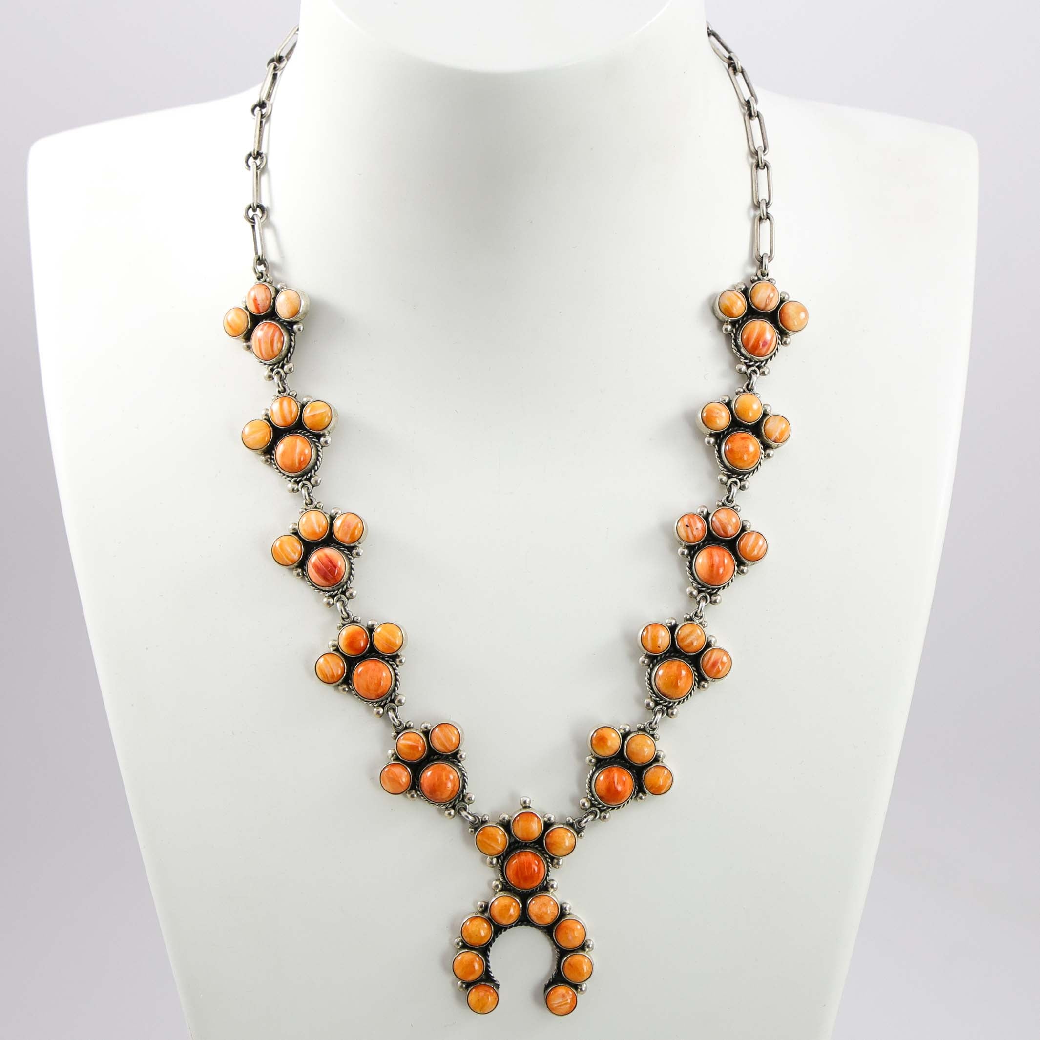 スカッシュ ブロッサム ネックレス – Garland's