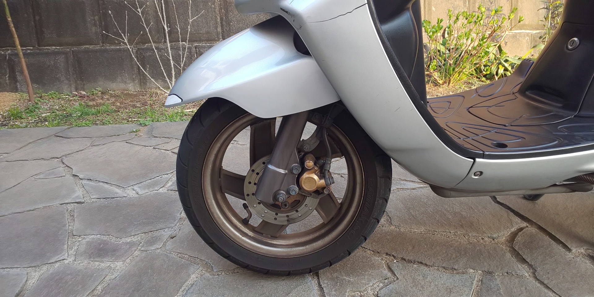 フロント足廻り6型化: YAMAHA グランドアクシス100 桃色日記