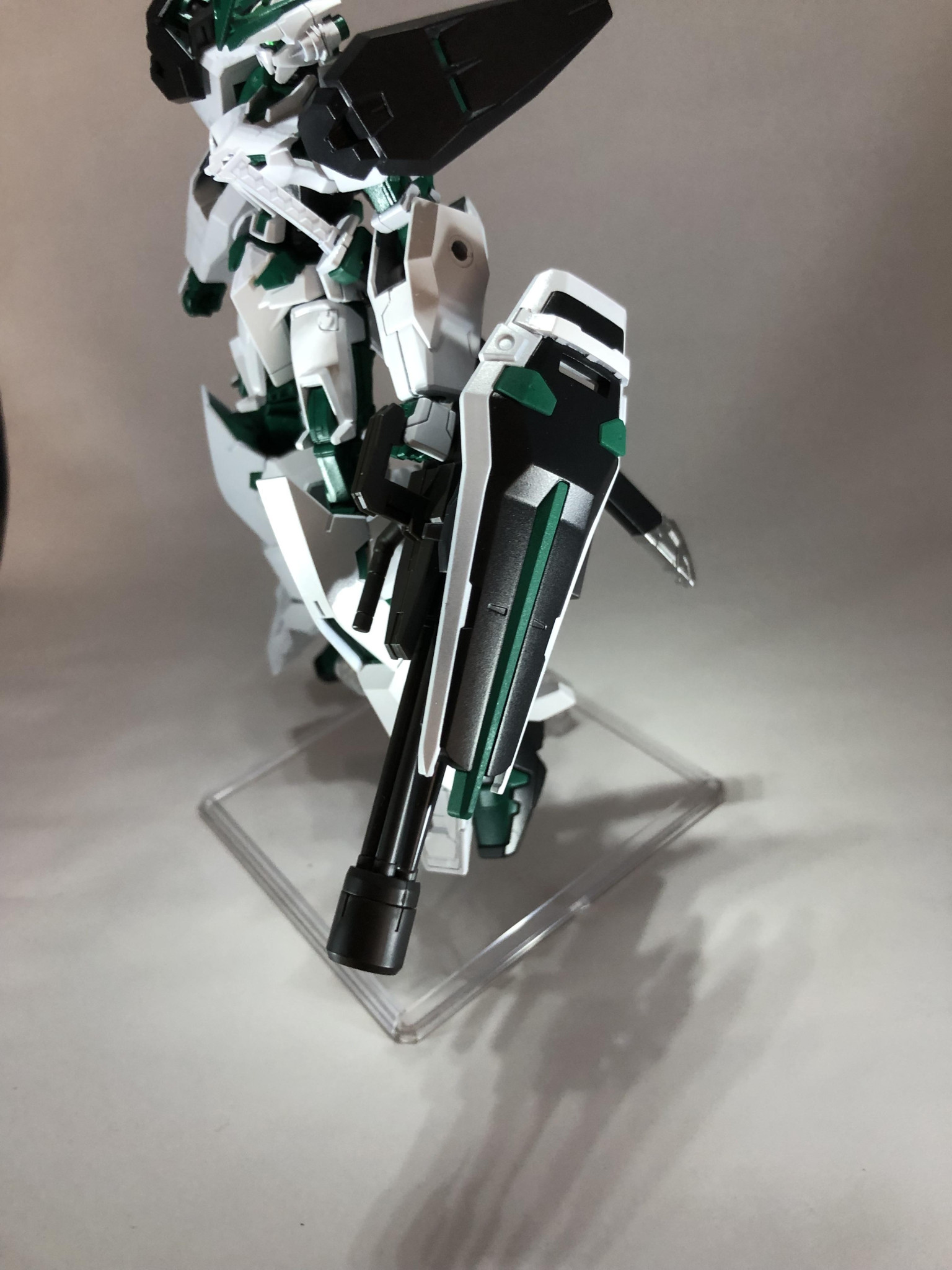 アストレイグリーンフレーム弐式｜野菜スープ春雨さんのガンプラ作品
