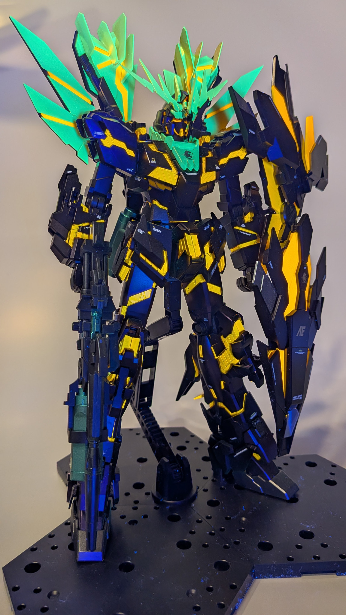 MG ユニコーンガンダム 2号機 バンシィ・ノルン｜made of metalさんの