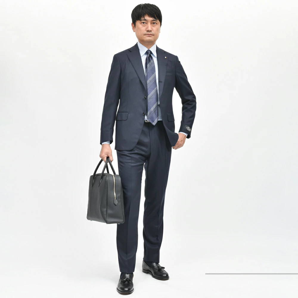 ラグジュエリーの極み。Belvest(ベルベスト) ジャケット2型スーツ1型