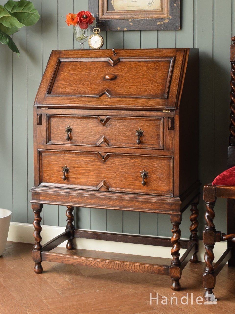 イギリスで見つけたアンティークのスチューデントビューロー