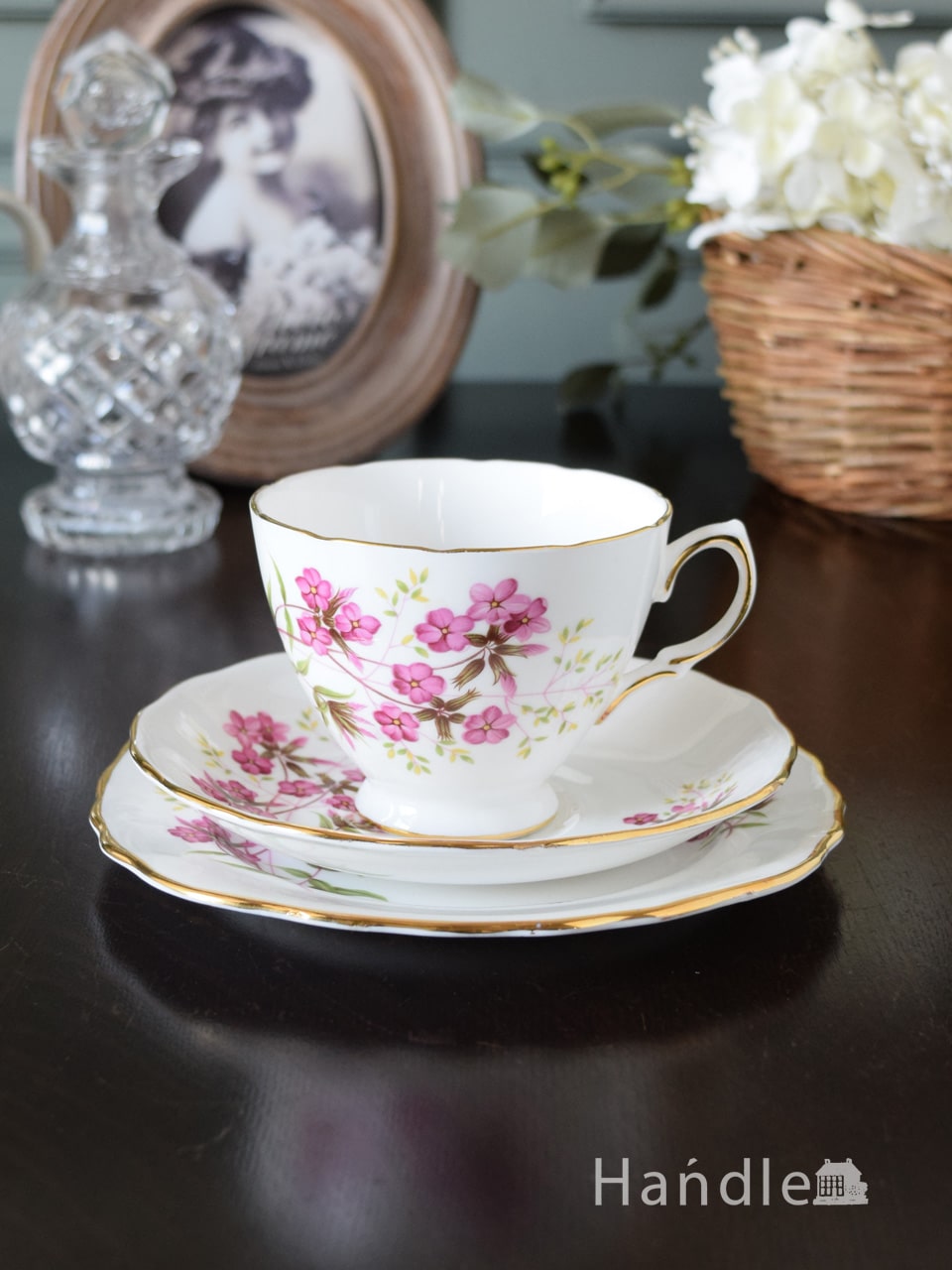 イギリスから届いたアンティークの食器、クラウンロイヤル（Crown