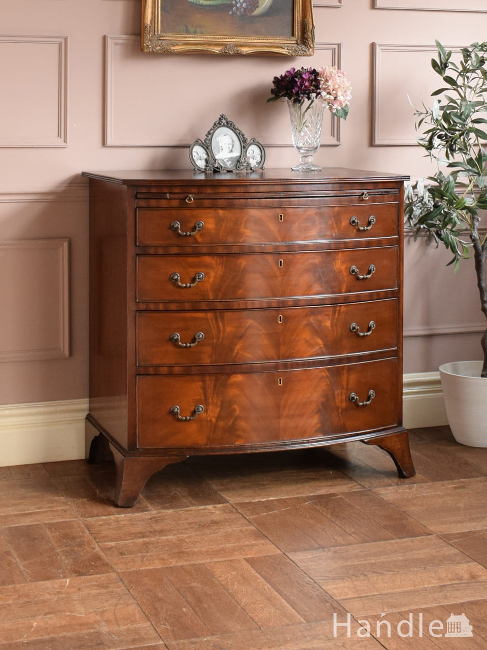 英国のアンティーク家具、ウォールナット材の上品な5段チェスト(j