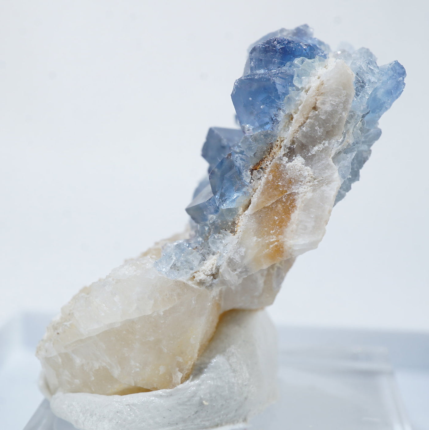 フランス La Barre(ラバール)産 フローライト – 天然石ハッピーギフト