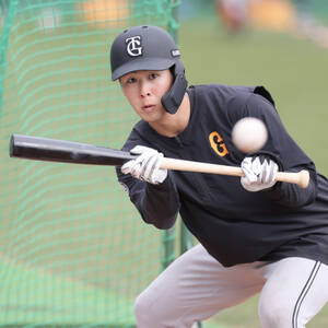 長野久義が背番号「7」の後継者を“指名”「本当に楽しみな選手」…特別