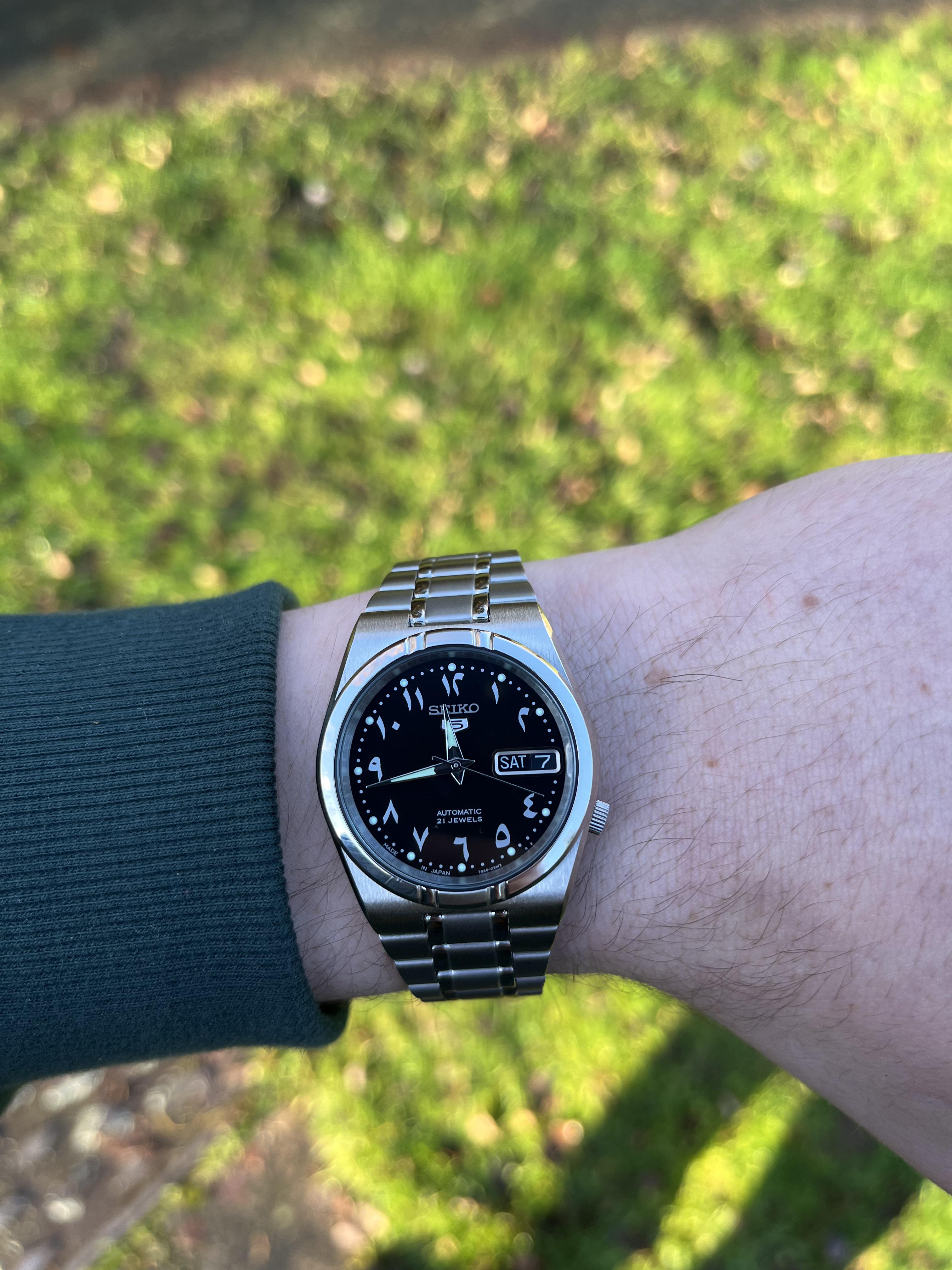 セイコー5 アラビア数字文字盤] 初めてのちゃんとした時計！ : r/Watches