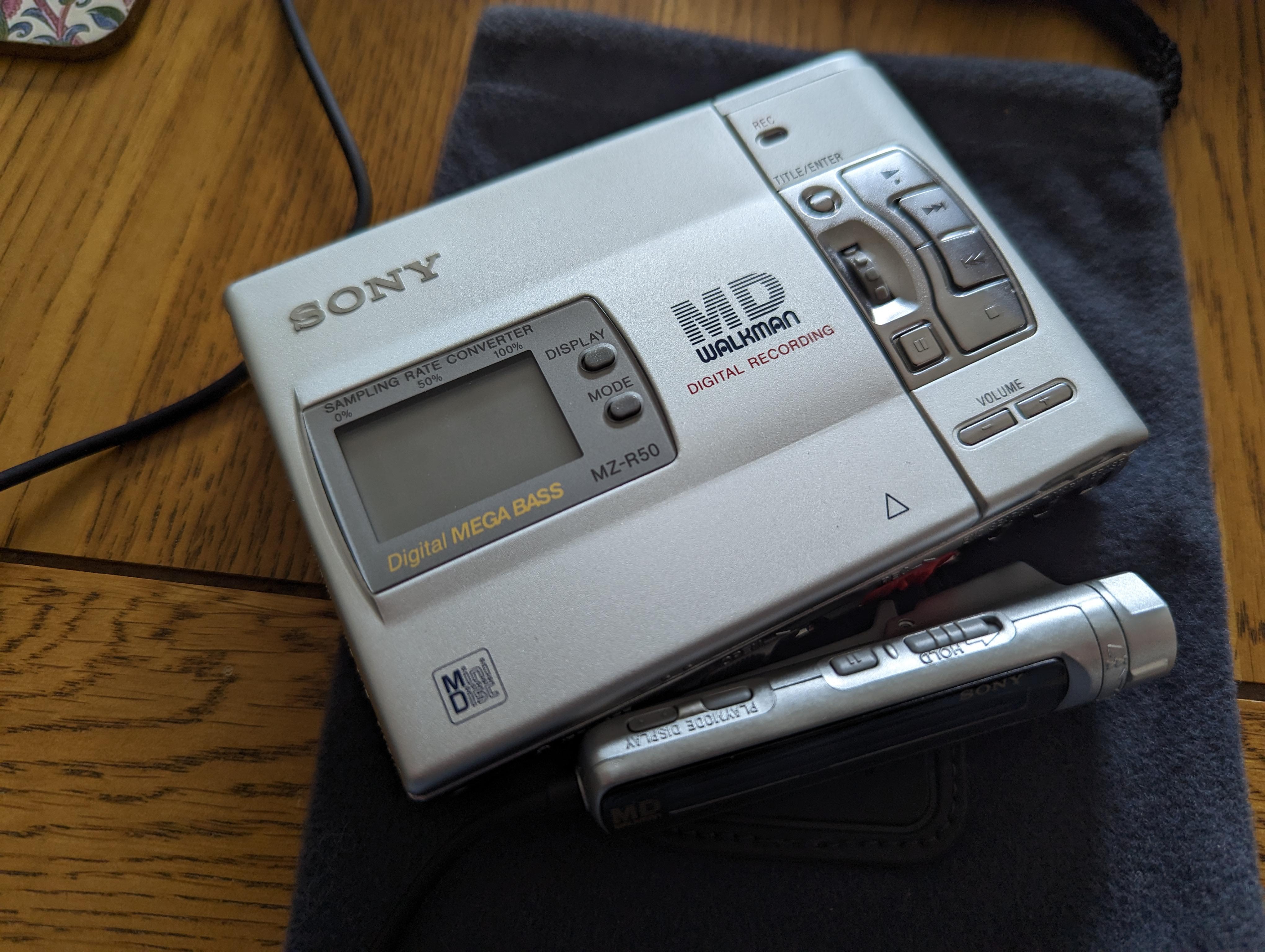 新しいピックアップ - MZ-R50 : r/minidisc
