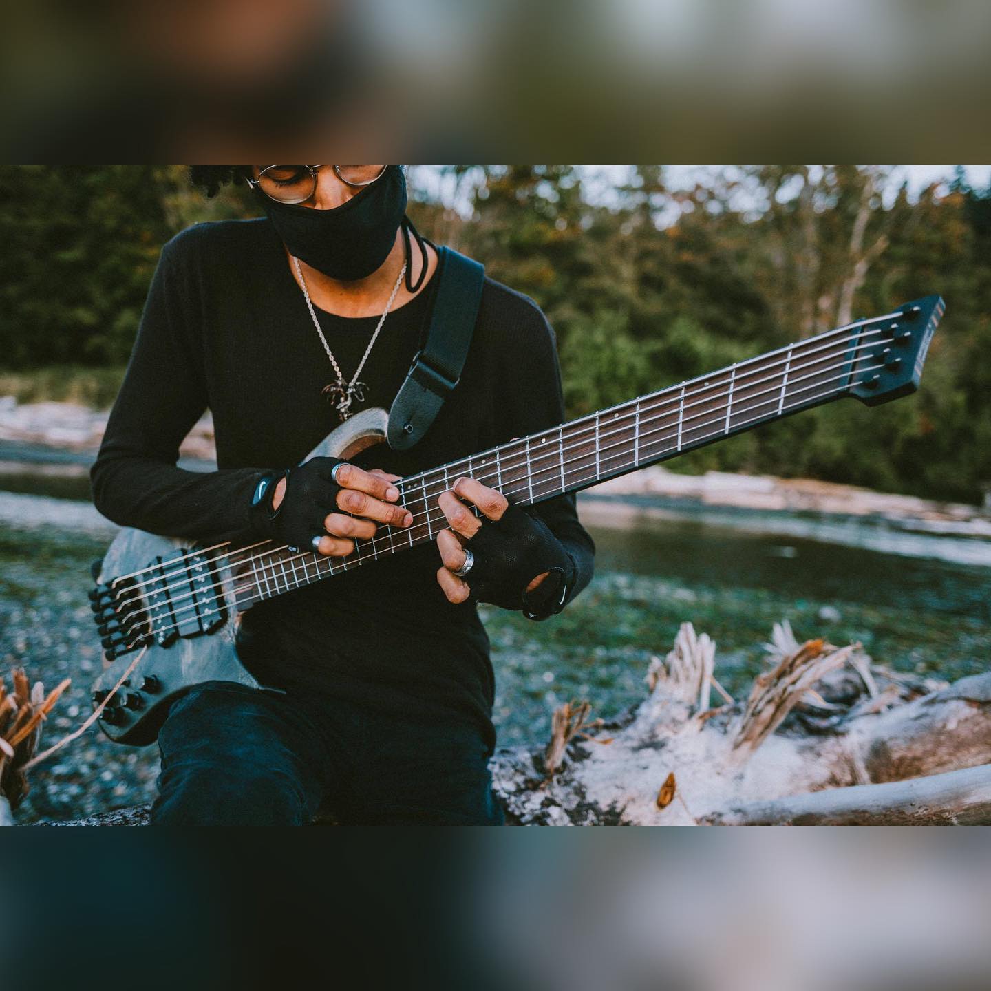 Ibanez EHB 1506 がキター！🎸 : r/BassGuitar