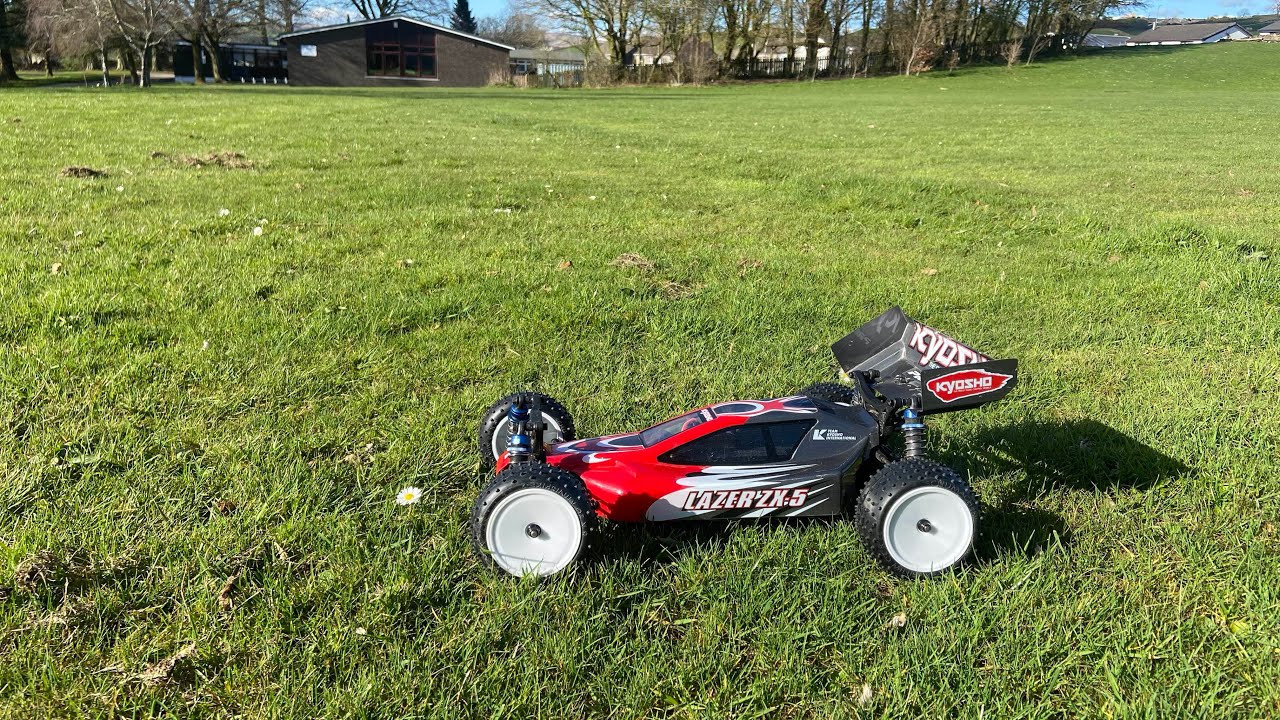 Kyosho lazer ZX-5, running brushless 6.5 Reedy sonic power. - YouTube
