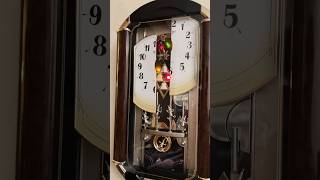 DWS Kaleidoscope” RHYTHM Karakuri Clock（スモールワールド